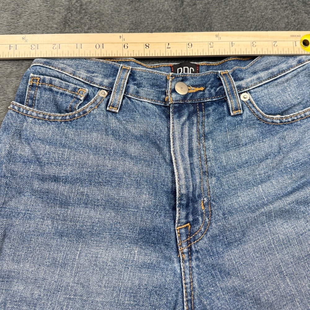 BDG Urban Outfitters  Size 26 Mom High Rise Denim Shorts Blue Wash Cuffed‎ - Picture 6 of 12